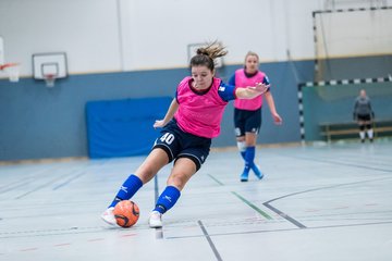 Bild 77 - F Loewinnen Hallen Cup
